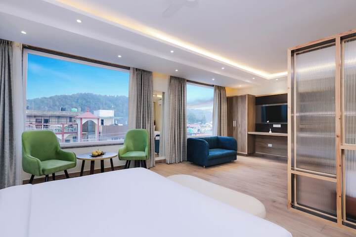 Room 34 of 109