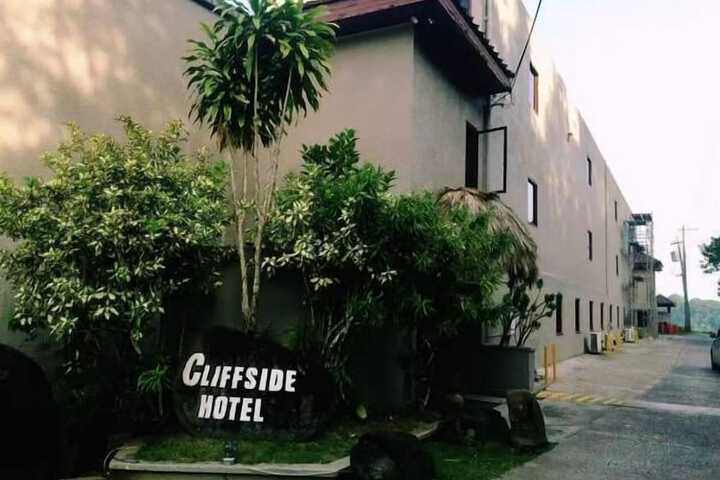 Photo of Cliffside View Hotel