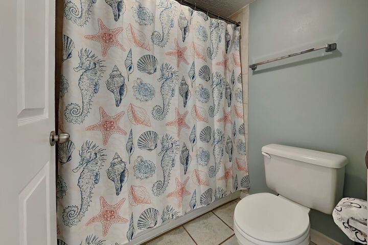 Room 82 of 118