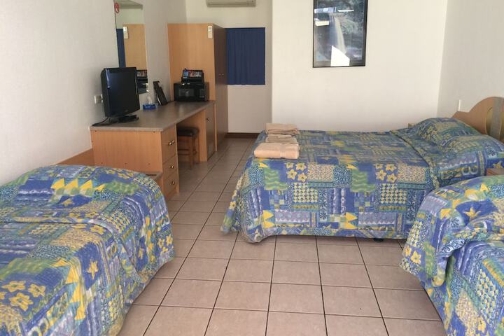 Room 5 of 36