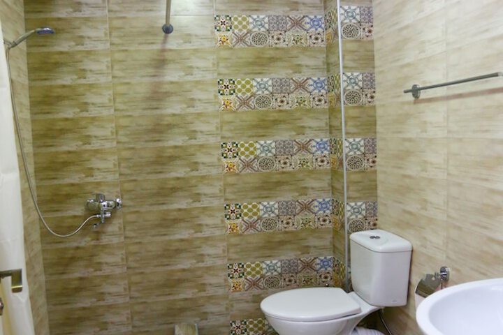 Room 19 of 34