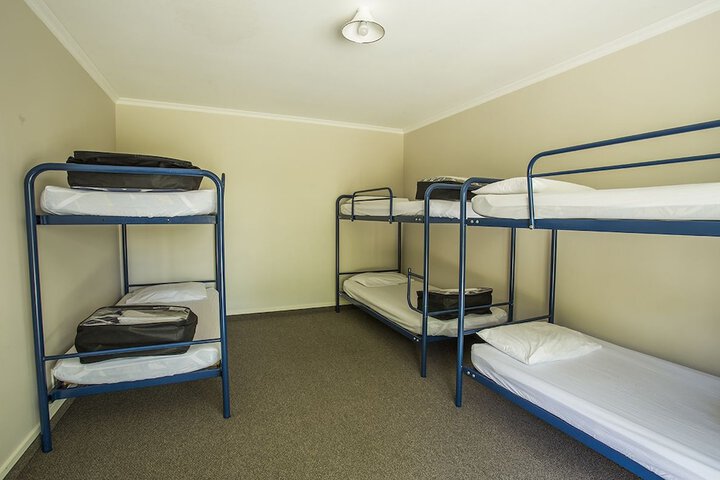 Room 6 of 42