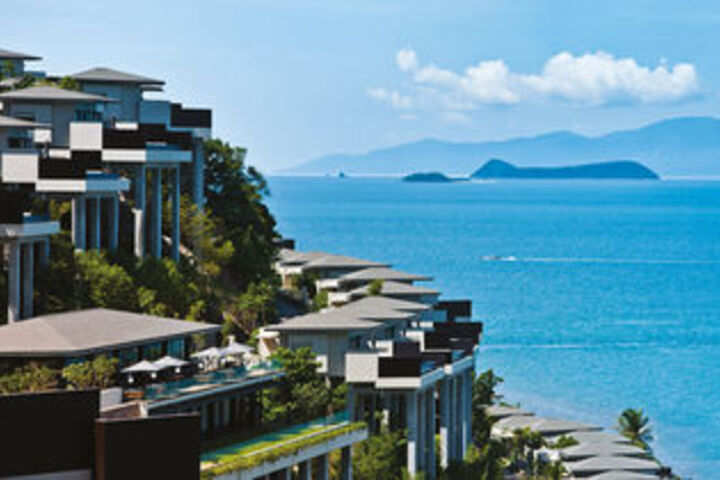 Hotel Entry