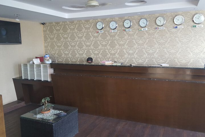 HOTEL SELECT
