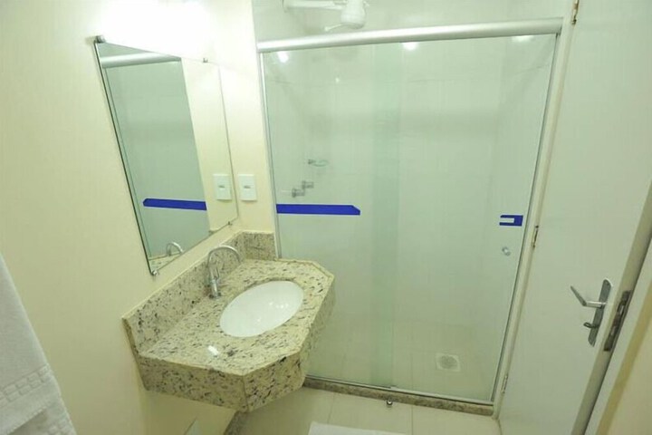 Room 15 of 26