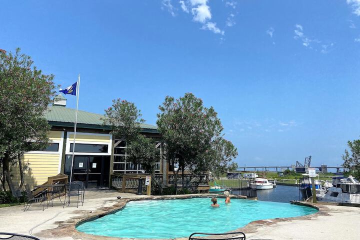Hotel with Pool