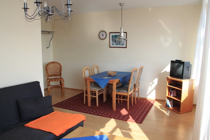Room 16 of 24