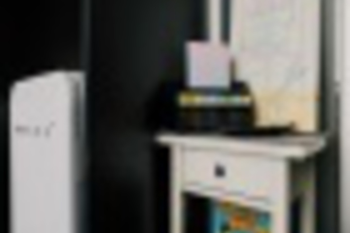 Room 255 of 372