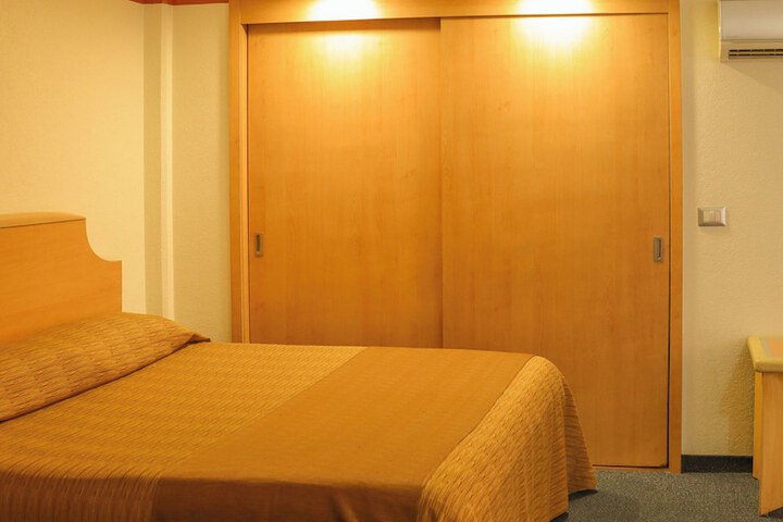 Room 29 of 39