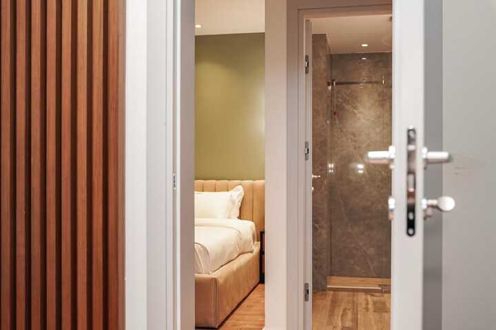 Room 54 of 182