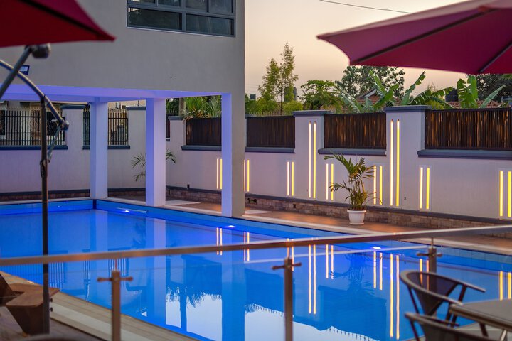 Hotel with Pool