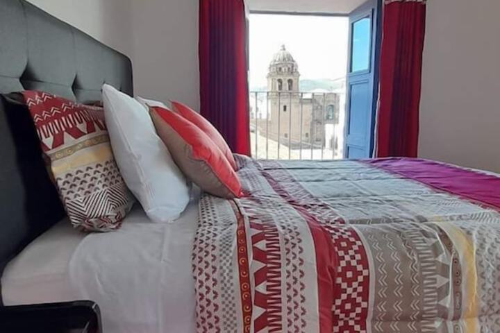 Room 4 of 8