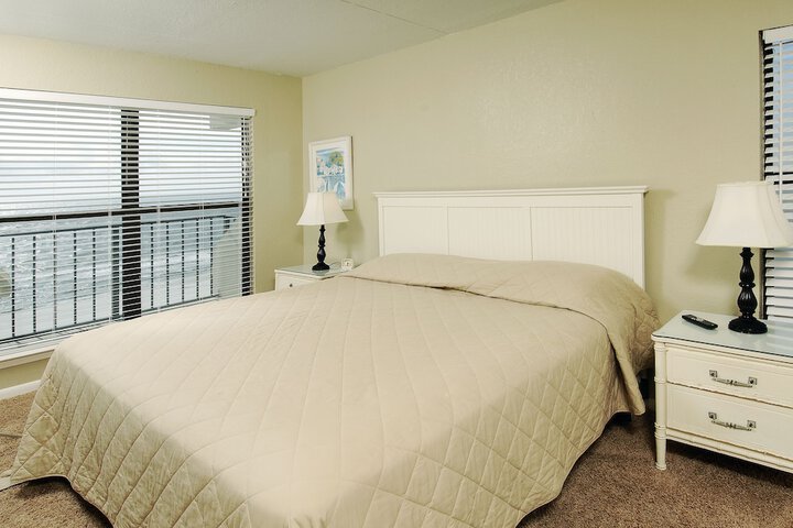 Room 4 of 27