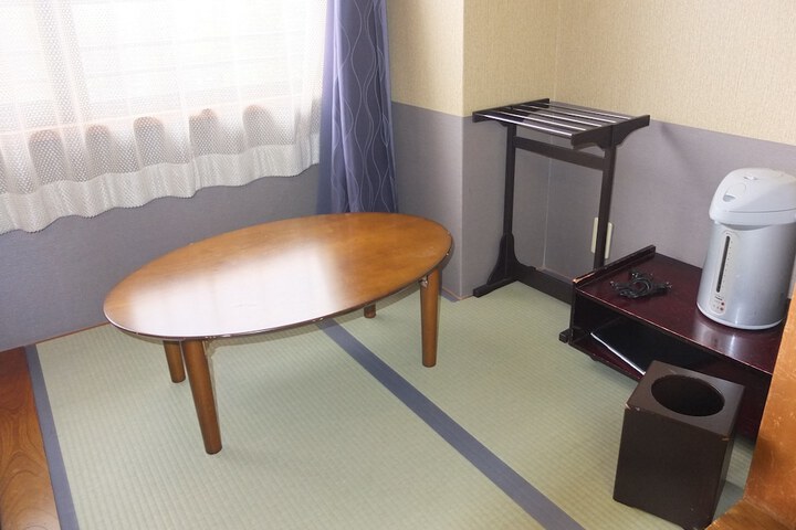 Room 17 of 65