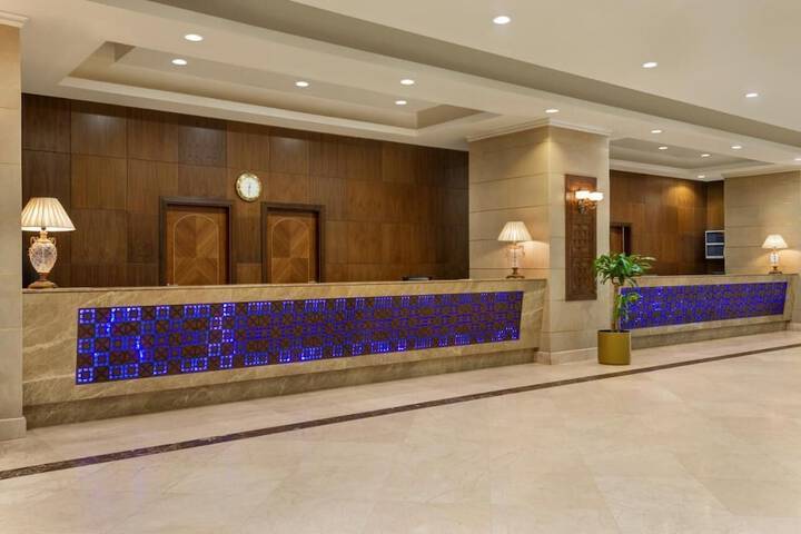 Hotel Entry