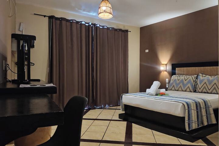 Room 26 of 76