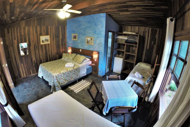 Room 3 of 86