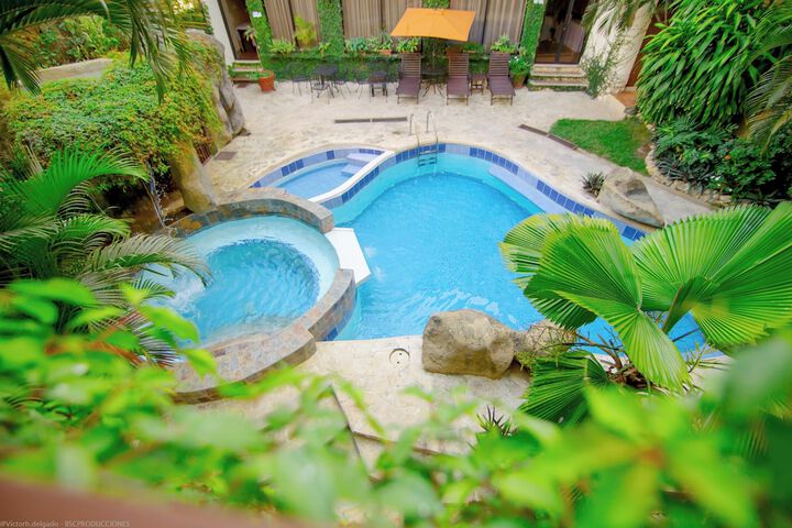 Pool 36 of 44