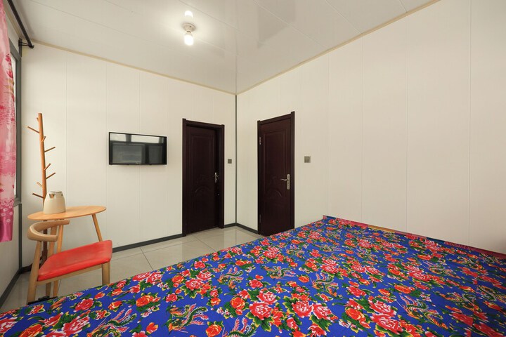 Room 30 of 84