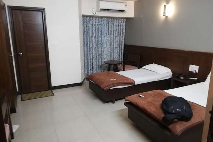 Room 3 of 13