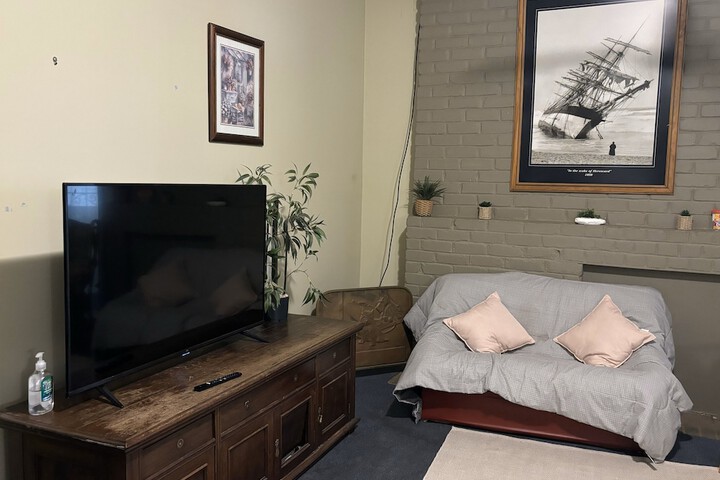 Room 19 of 41