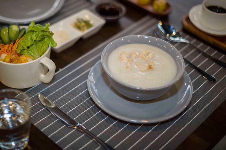 Breakfast/Coffee Service 48 of 60