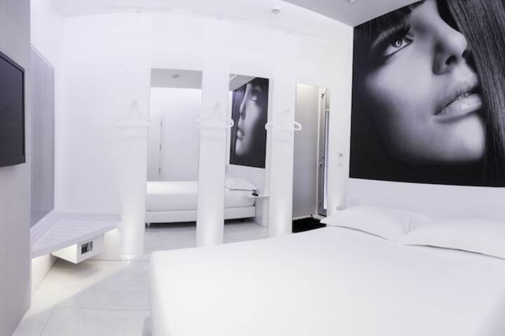 Room 7 of 95