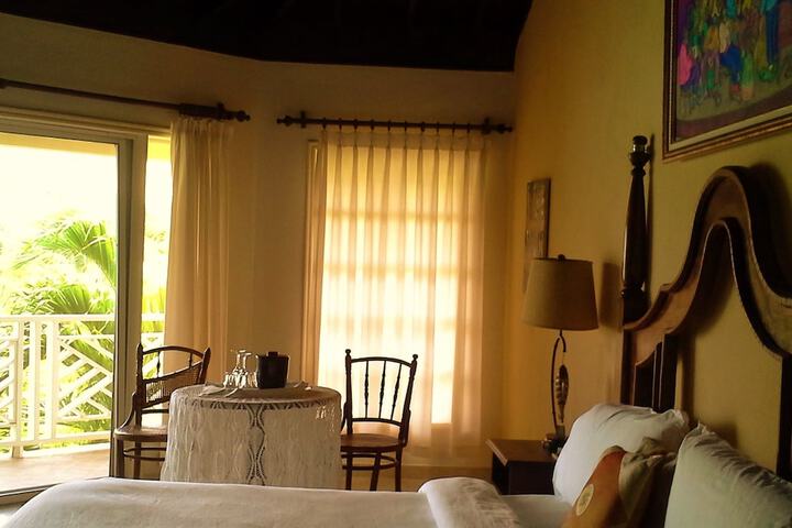Room 8 of 108