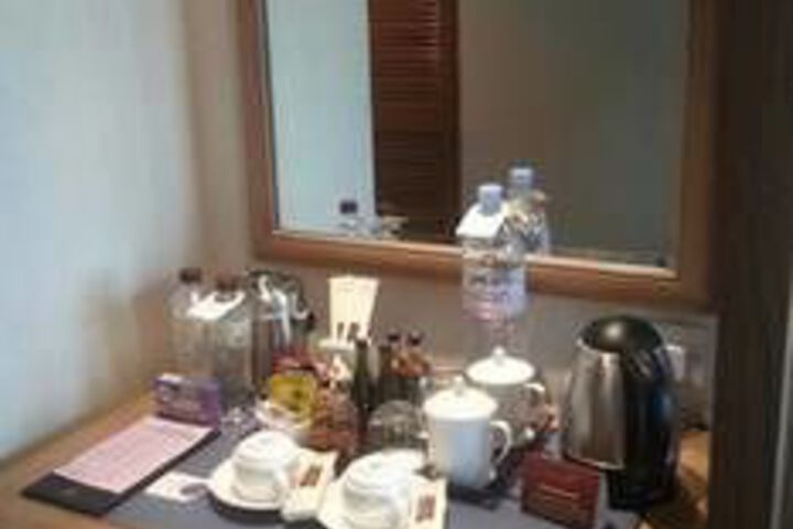 Room 52 of 115