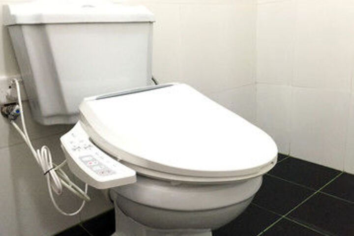 Room 4 of 25