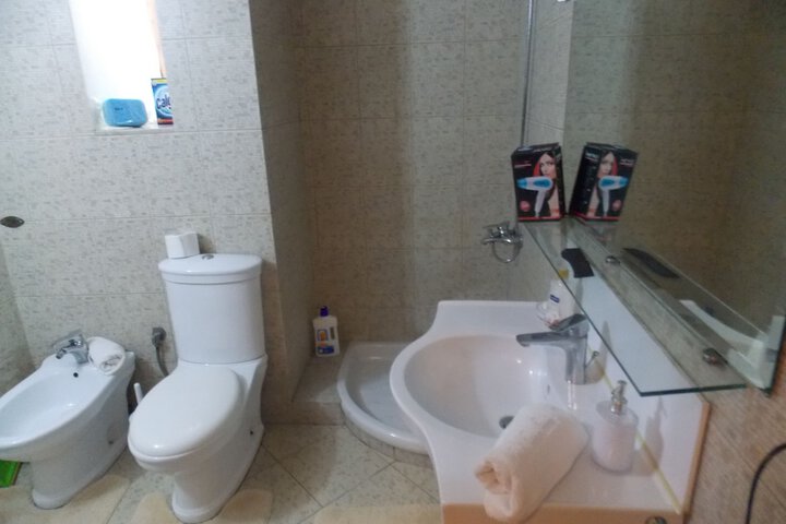 Room 52 of 64