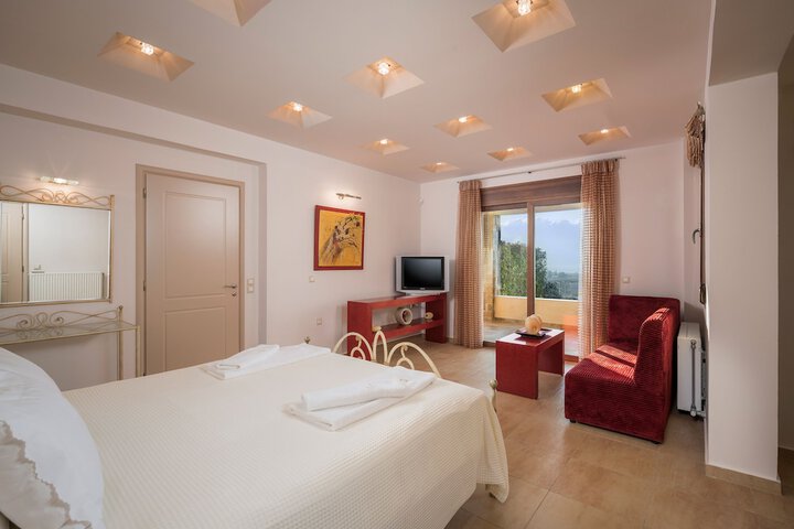 Room 16 of 79