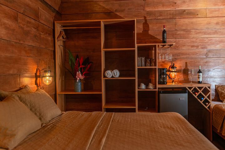 Room 19 of 115
