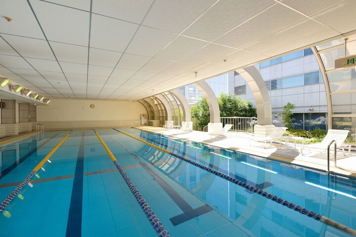 Hotel Pool