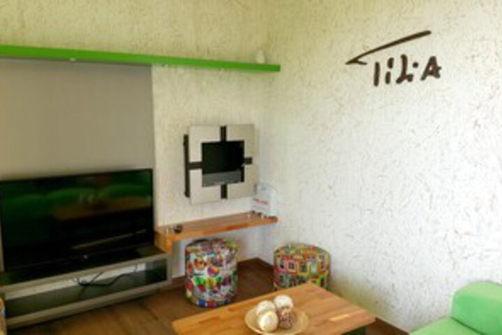 Bungalow With 2 Bedrooms in Furtado With Wonderful Mountain View, Shared Pool, Furnished Garden Near the Slopes