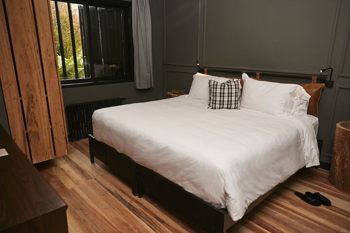 Room 15 of 86