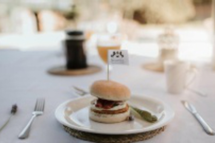 Dining 139 of 276