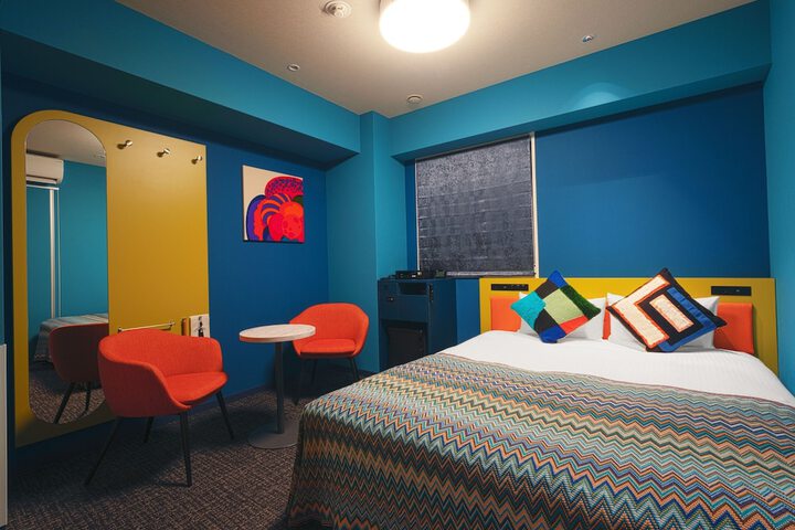 Room 25 of 48