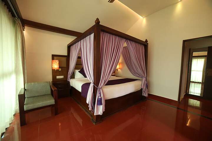 Room 9 of 51