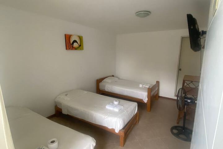 Room 5 of 18