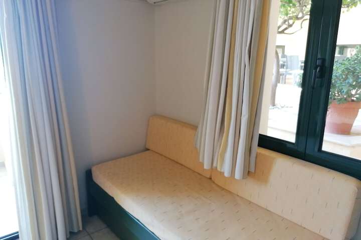 Room 26 of 134
