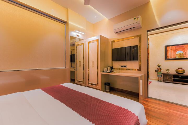 Room 27 of 88