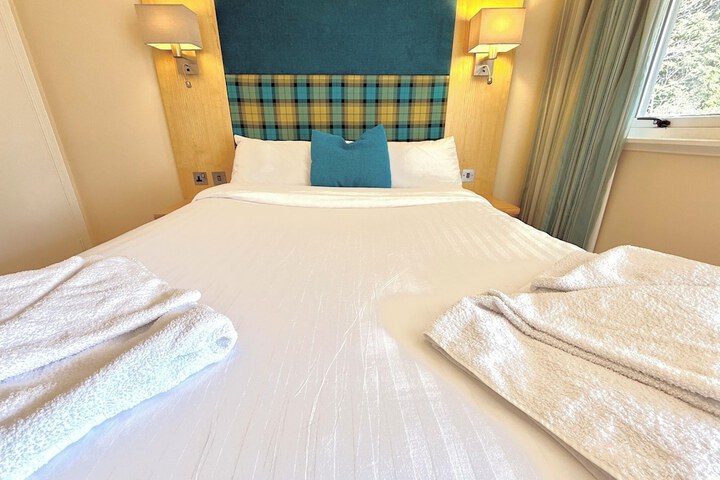 Room 4 of 55