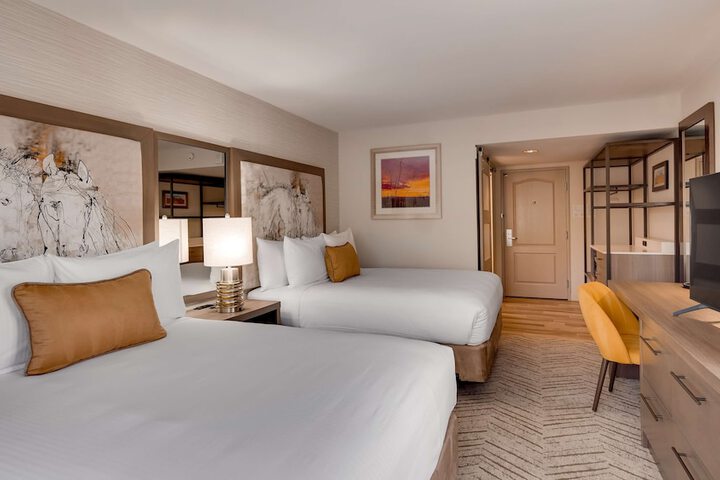 Aiden by Best Western Scottsdale North Unleashed