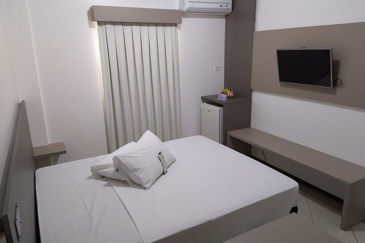Room 5 of 121