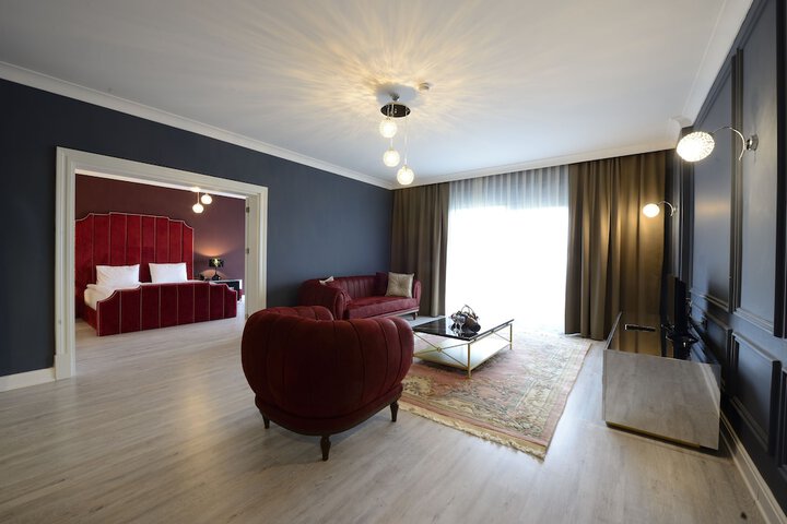Room 13 of 44