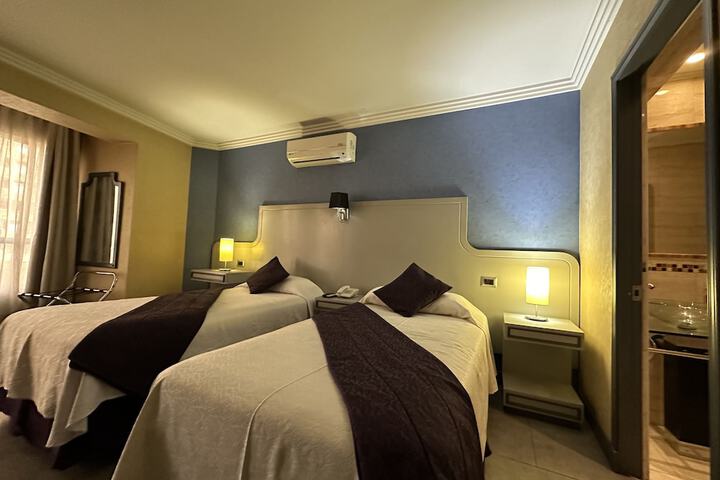 Room 21 of 89