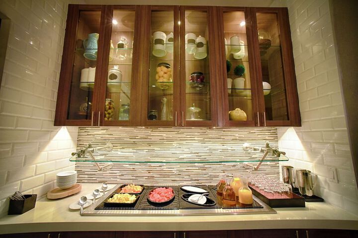 Breakfast area