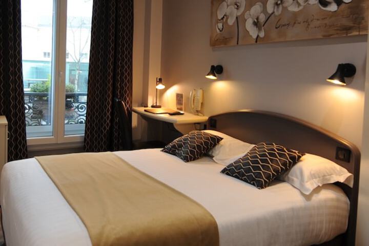 Room 42 of 86