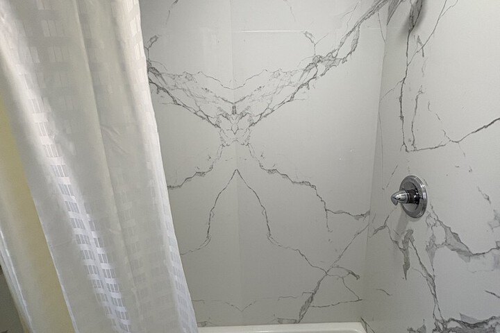 Room 16 of 19